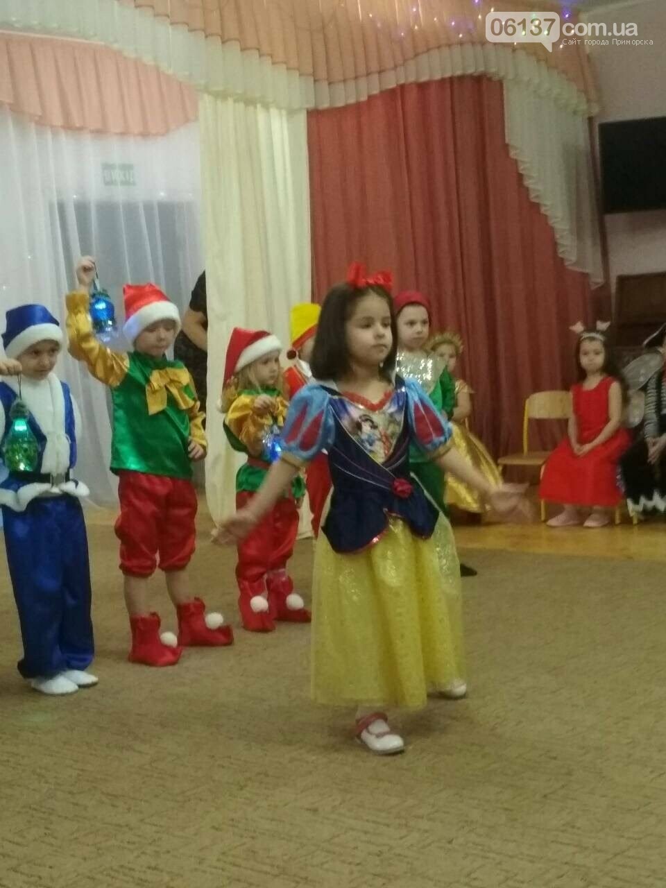 В детских садиках Приморска новогоднее веселье идет полным..., фото-3 В детских садиках Приморска новогоднее веселье идет полным ходом, фото-3