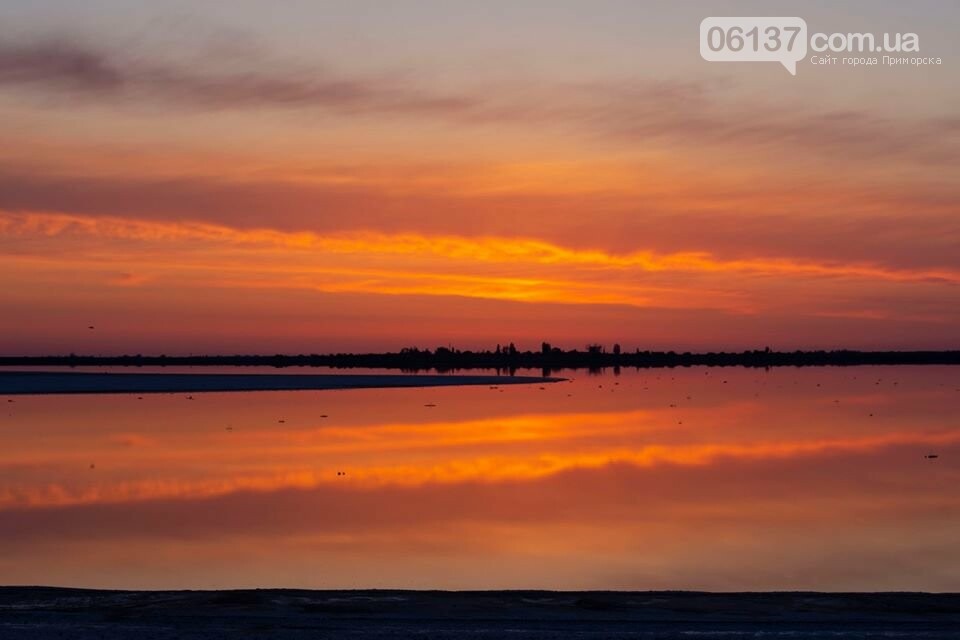 Запорожский фотограф сделал потрясающие снимки озера Сиваш..., фото-10 Запорожский фотограф сделал потрясающие снимки озера Сиваш и Арабатской стрелки. Фото , фото-10