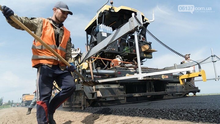 119 км трасси Н-30 Василівка Токмак Бердянськ вже відремонт..., фото-2 119 км трасси Н-30 Василівка Токмак Бердянськ вже відремонтовано, фото-2