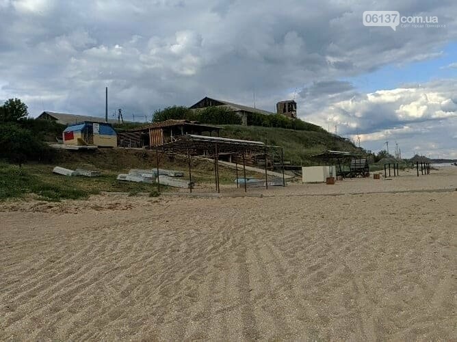 На запорожском курорте креативно решили вопрос с любителями..., фото-5 На запорожском курорте креативно решили вопрос с любителями помочиться на пляже. Фото/Видео , фото-5