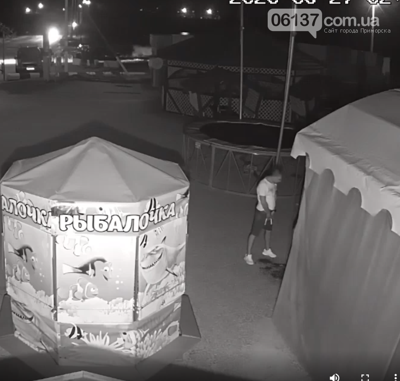На запорожском курорте креативно решили вопрос с любителям..., фото-11 На запорожском курорте креативно решили вопрос с любителями помочиться на пляже. Фото/Видео , фото-11