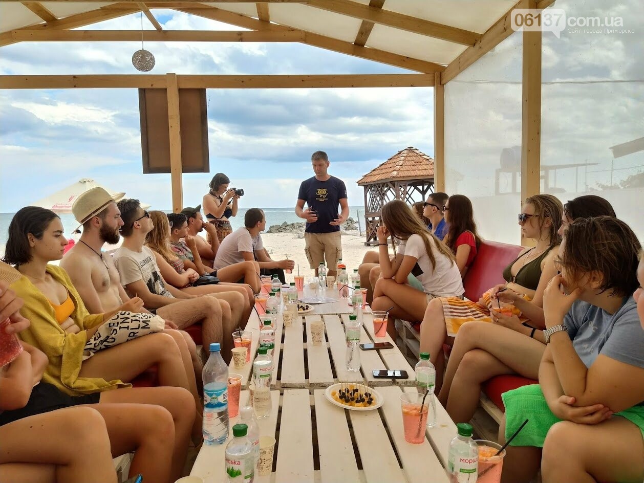 На курорті Запорізької області волонтери розказували про..., фото-6 На курорті Запорізької області волонтери розказували про безпечне поводження на воді , фото-6
