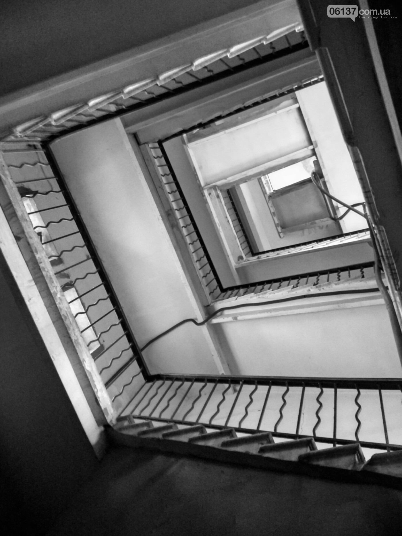 Что сделают для спасения дома с башней на центральном прос..., фото-16 Что сделают для спасения дома с башней на центральном проспекте. Фоторепортаж/Вид с башни, фото-16