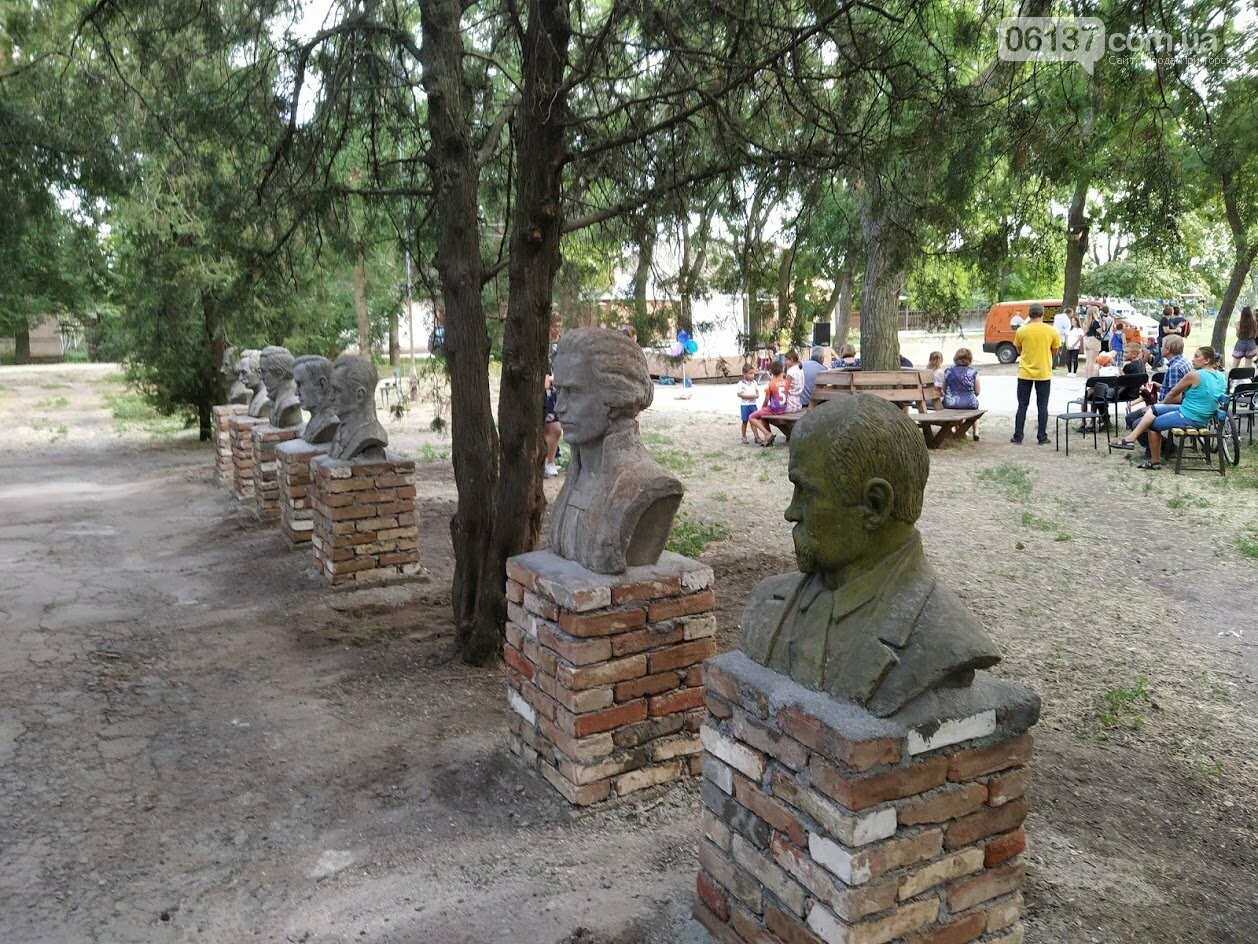 Робота закінчена, пора додому. Волонтери літнього табору БУ..., фото-6 Робота закінчена, пора додому. Волонтери літнього табору БУР в Приморську прощались з нашим містом., фото-6