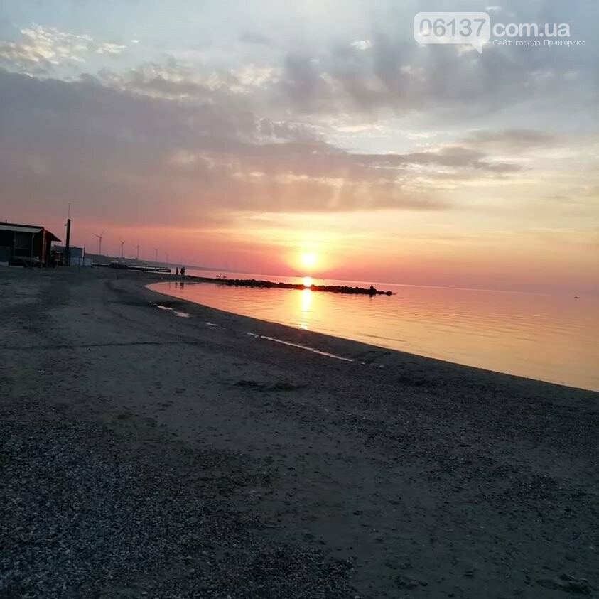 Смерч на центральном пляже Приморска Запорожской области. Ф..., фото-1 Смерч на центральном пляже Приморска Запорожской области. Фото и видео последствий., фото-1