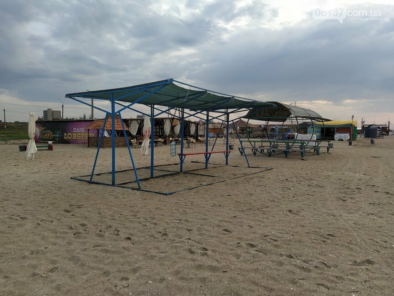 Смерч на центральном пляже Приморска Запорожской области. Ф..., фото-4 Смерч на центральном пляже Приморска Запорожской области. Фото и видео последствий., фото-4