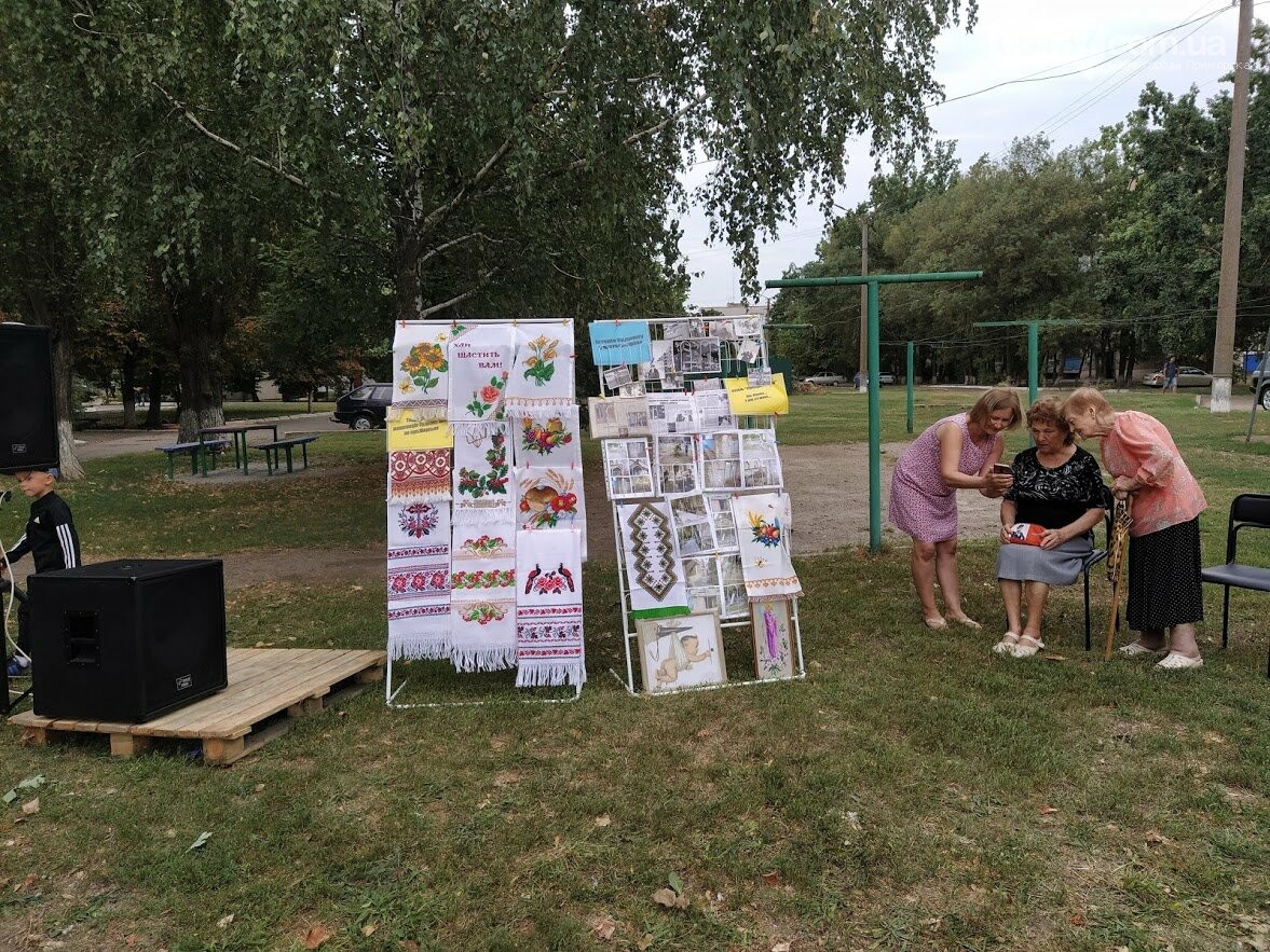 В Приморске "Соседи-2010" весело и дружно отмечали юбилей, фото-1 В Приморске "Соседи-2010" весело и дружно отмечали юбилей, фото-1