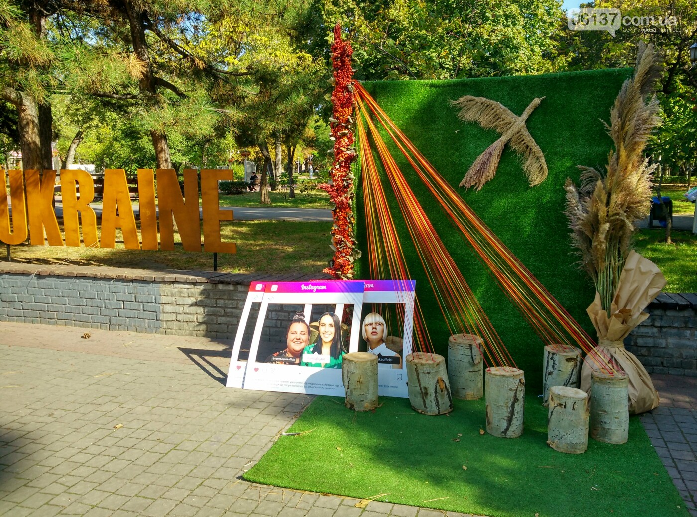 В центрі Запоріжжя відкрилась ековиставка з цікавими фотоз..., фото-4 В центрі Запоріжжя відкрилась ековиставка з цікавими фотозонами і конкурсами. Фото, фото-4