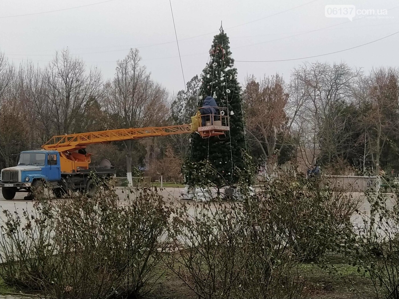 Приморск готовится к Новогодним праздникам, фото-2 Приморск готовится к Новогодним праздникам, фото-2
