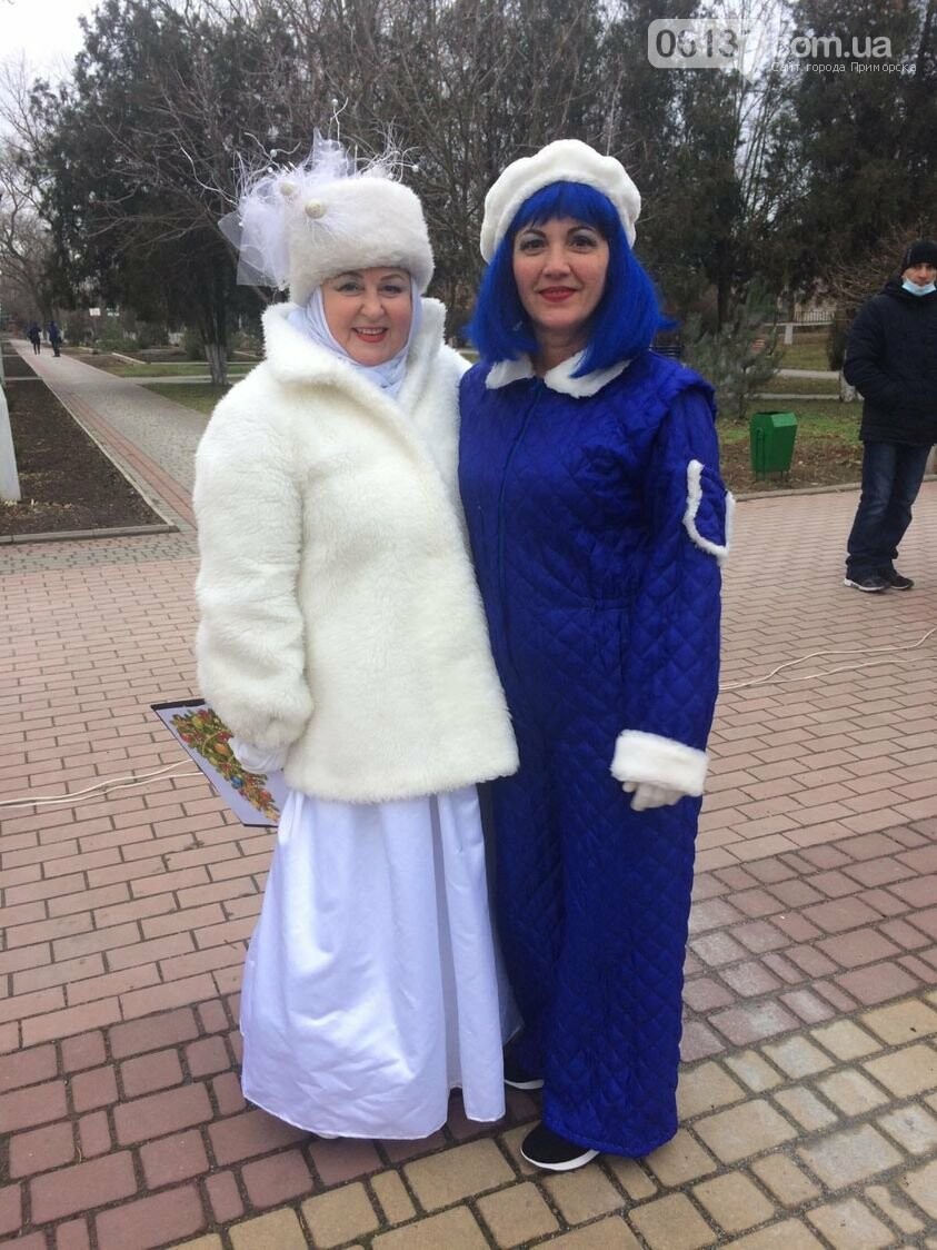 В Приморську відбулось відкриття центральної ялинки міста, фото-3 В Приморську відбулось відкриття центральної ялинки міста, фото-3