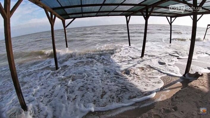 На известном запорожском курорте море практически разрушило..., фото-3 На известном запорожском курорте море практически разрушило пляжи. Фото, фото-3