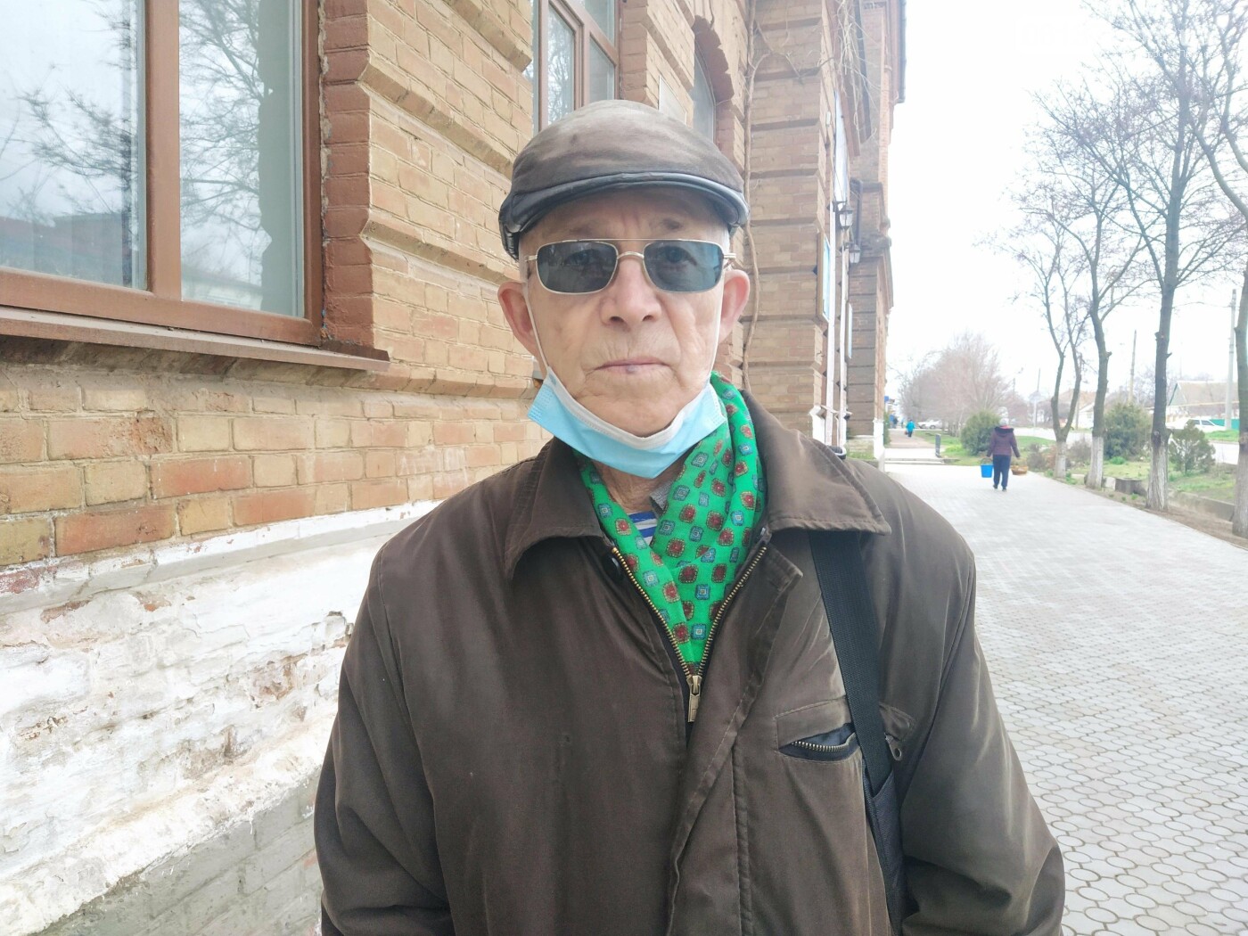Житель Приморска пожаловался на работников РЭСа за необосно..., фото-1 Житель Приморска пожаловался на работников РЭСа за необоснованную вырубку плодовых деревьев, фото-1