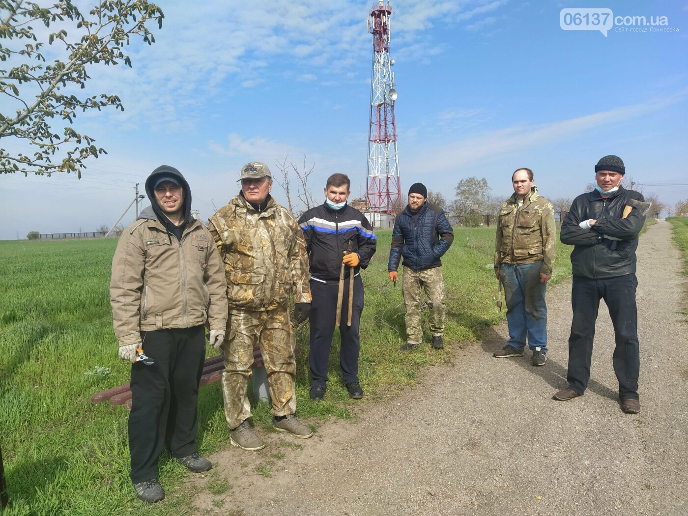 В Приморську пройшла велика всеміська толока, фото-2 В Приморську пройшла велика всеміська толока, фото-2