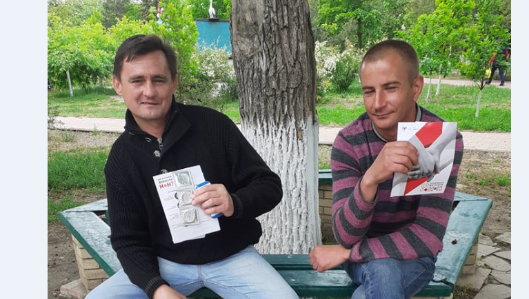 В Приморську провели акцію до Міжнародного дня пам'яті померлих від... В Приморську провели акцію до Міжнародного дня пам'яті померлих від СНІДу, Наталья Лякишева